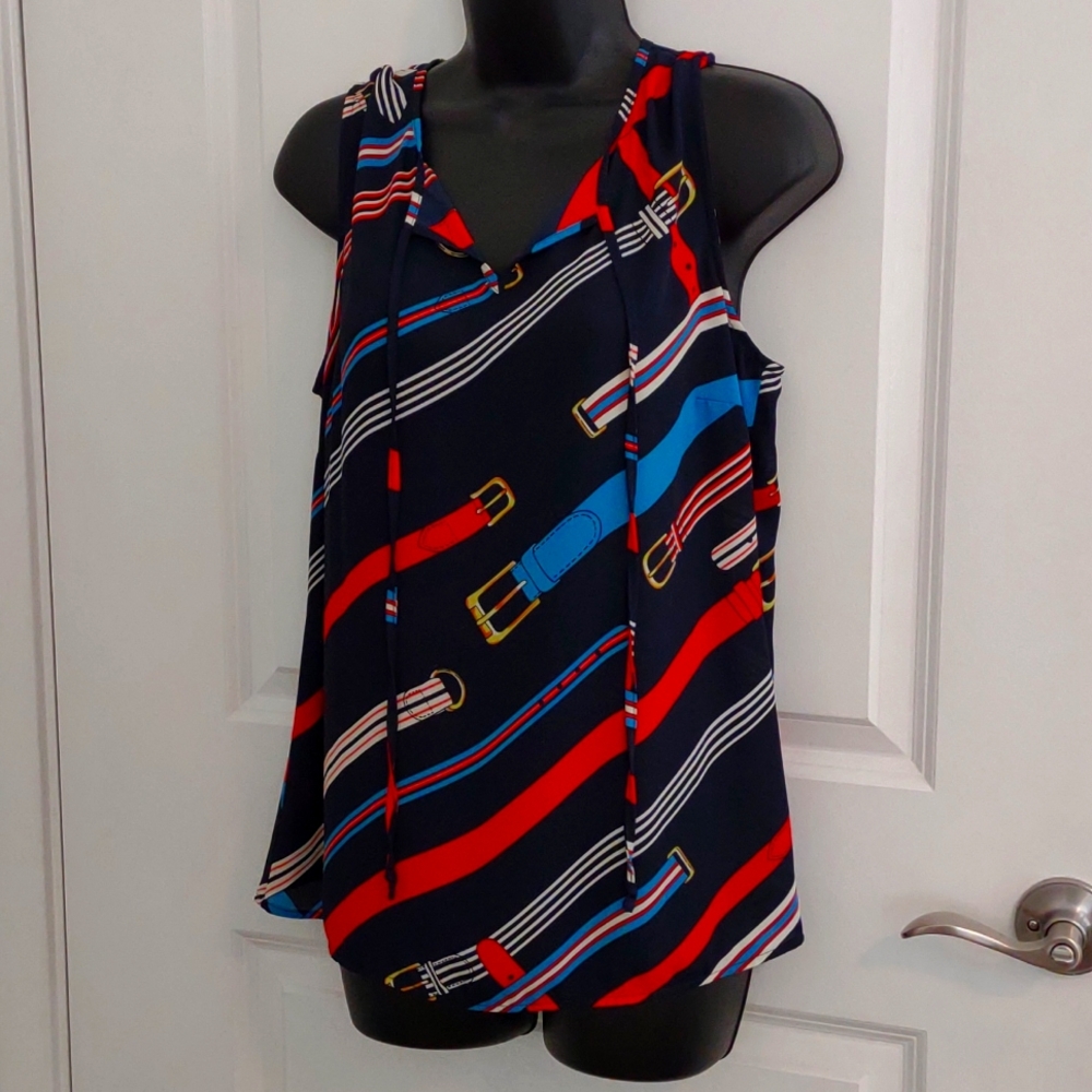 Cabi, sz M, Hold Up top.